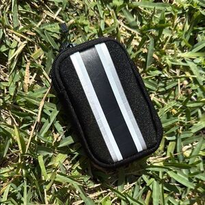 Black and White MINI Accessory Pouch - EARPOD - Neoprene Case Brand New Zip Case